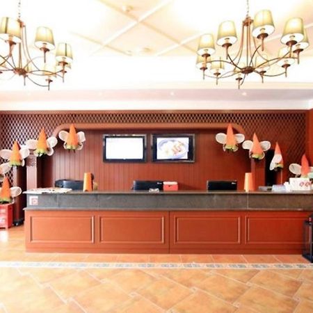 Ibis Chongqing Airport Hotel Exterior foto