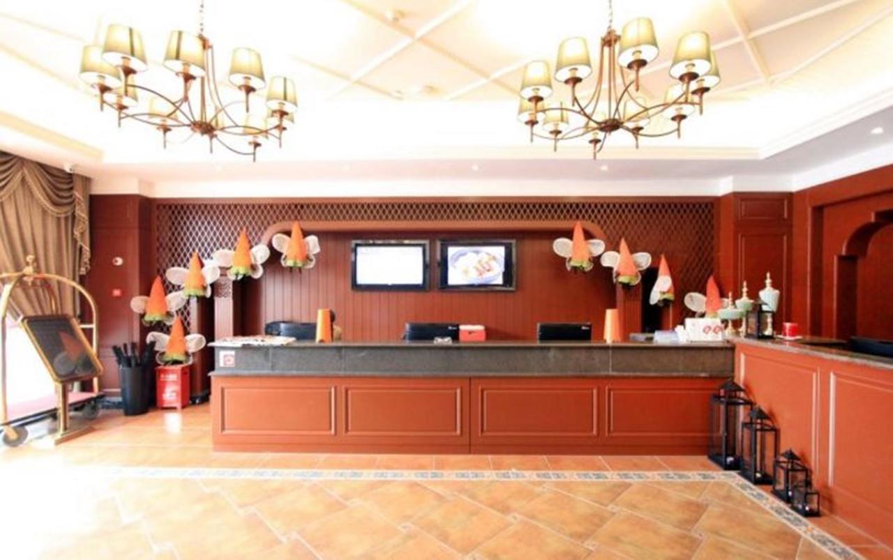 Ibis Chongqing Airport Hotel Exterior foto